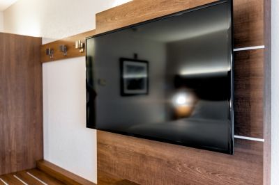 Wall Mount Tv Fitting